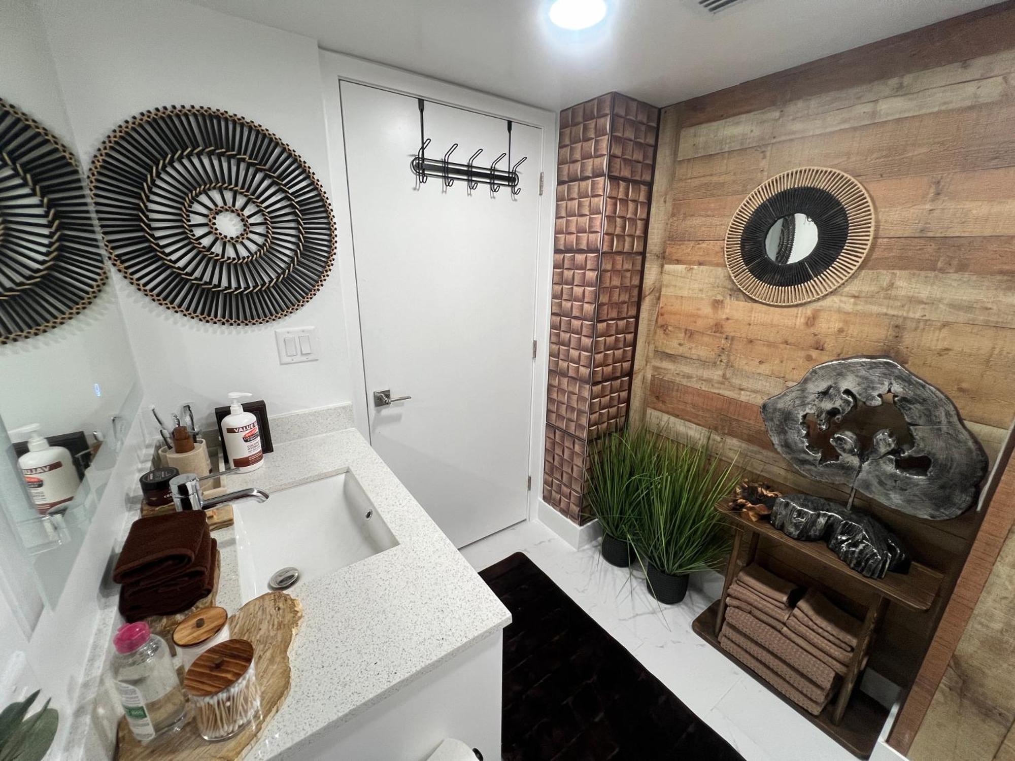 Miami Wood Apart Hotel New 2024 - Private Terrace - Free Garage - Beach 5 Min Холивуд Екстериор снимка